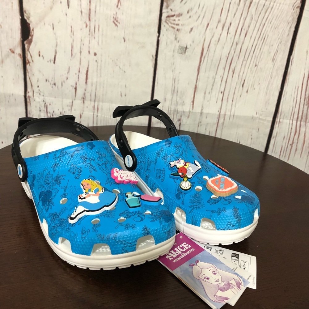 CROCS x Disney Alice in Wonderland limited edition classic Clog in size 7 - Picture 4 of 17